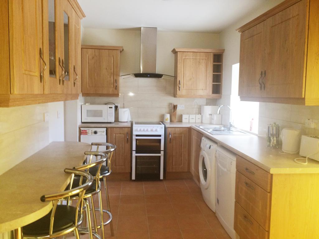 Dromin House Killarney Room photo